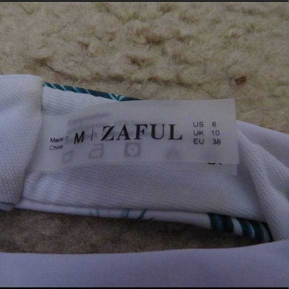 NWOT Leafy Bathing suit bottom - Picture 3 of 7